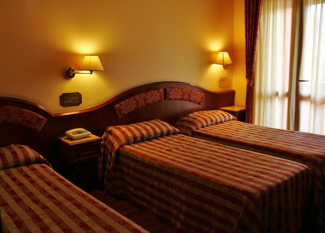 Hotel Valdaso Pedaso Eksteriør bilde
